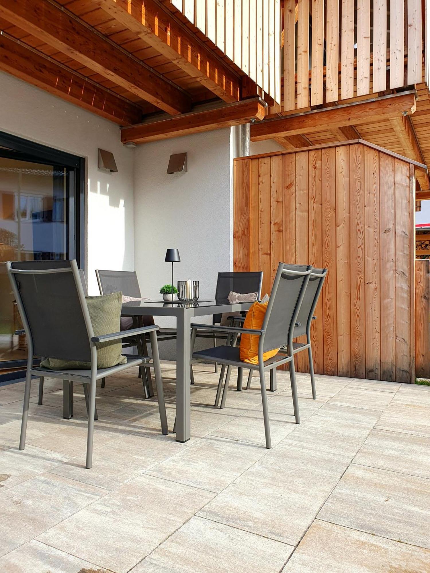 Ferienhaus Berger Mit Eigenen Whirlpool Im Garten Garmisch-Partenkirchen Buitenkant foto