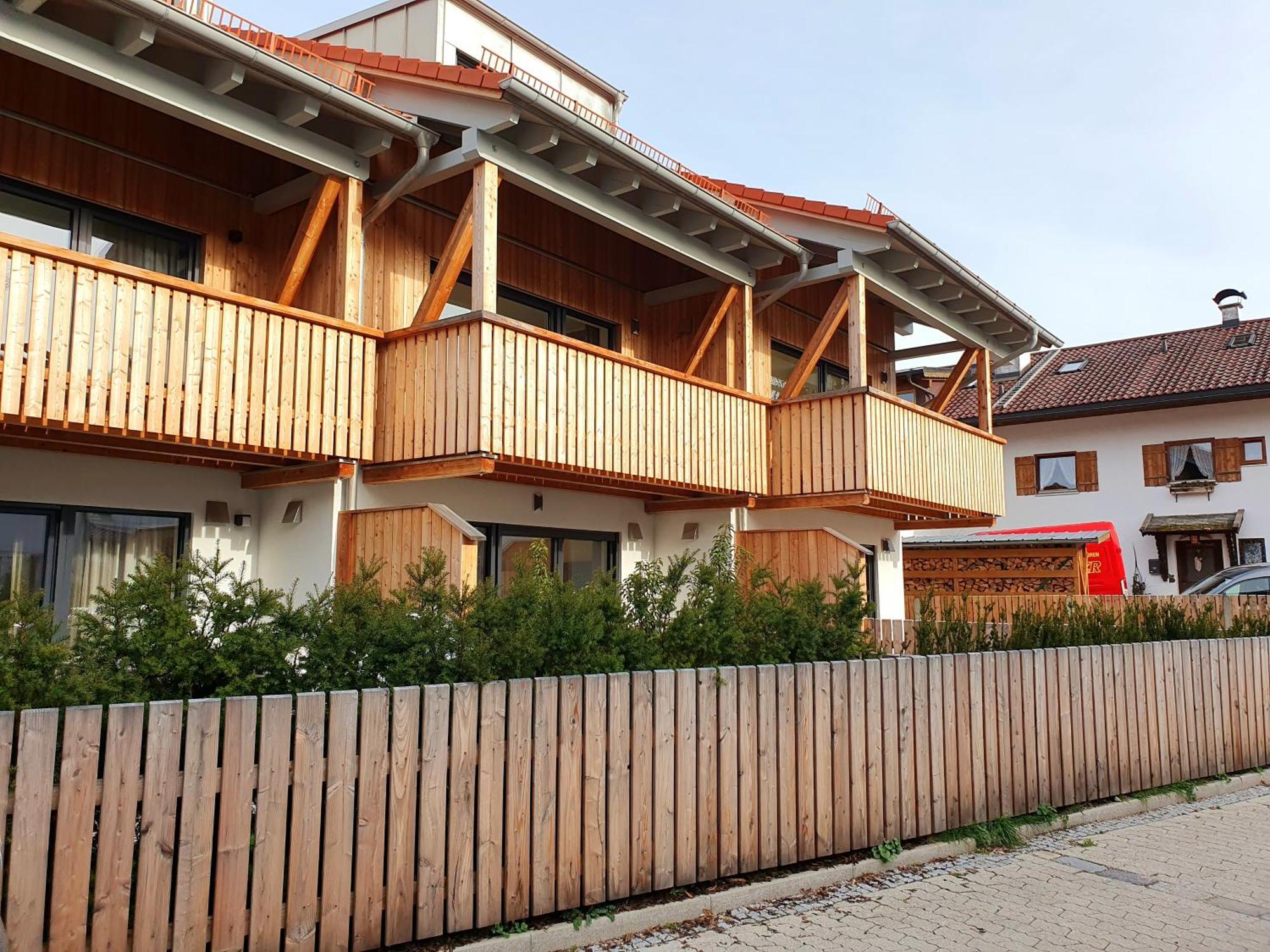 Ferienhaus Berger Mit Eigenen Whirlpool Im Garten Garmisch-Partenkirchen Buitenkant foto